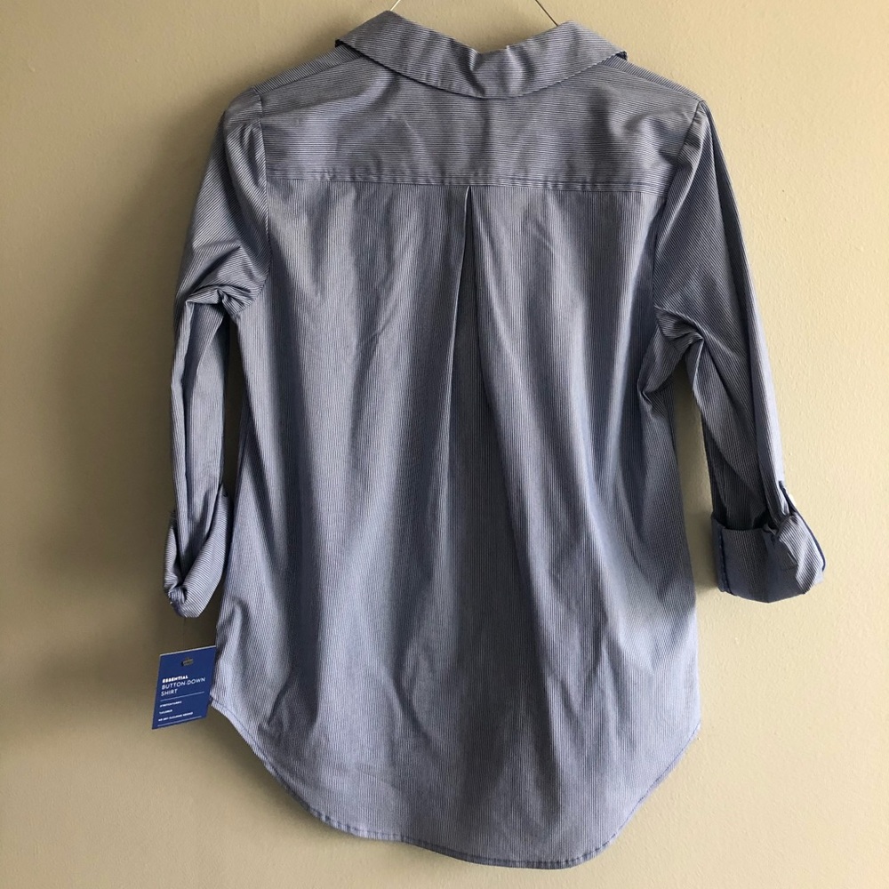 Button up top - Picture 2 of 5